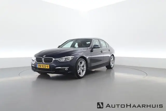 Photo 1 : Bmw Serie 3 2017 Petrol