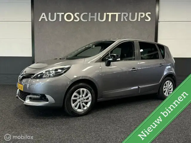 Photo 1 : Renault Scenic 2015 Essence