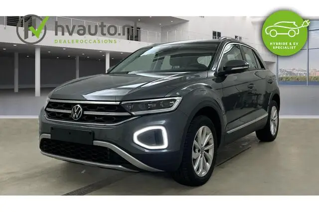 Photo 1 : Volkswagen T-roc 2023 Petrol