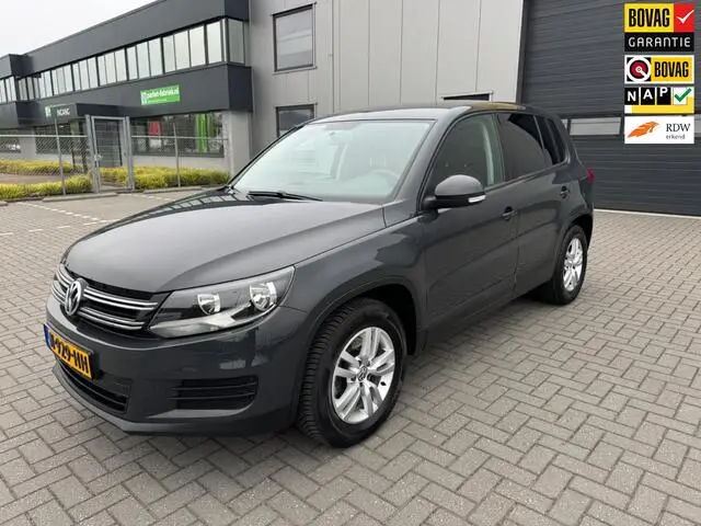 Photo 1 : Volkswagen Tiguan 2015 Essence