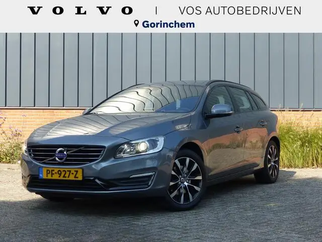 Photo 1 : Volvo V60 2017 Essence