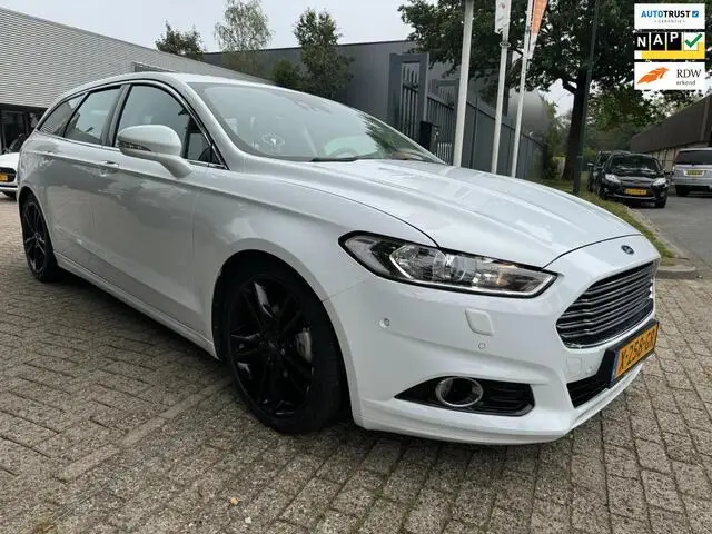 Photo 1 : Ford Mondeo 2015 Petrol