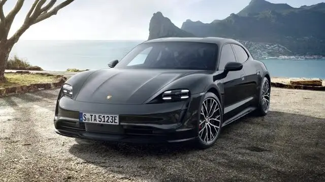 Photo 1 : Porsche Taycan 2022 Électrique