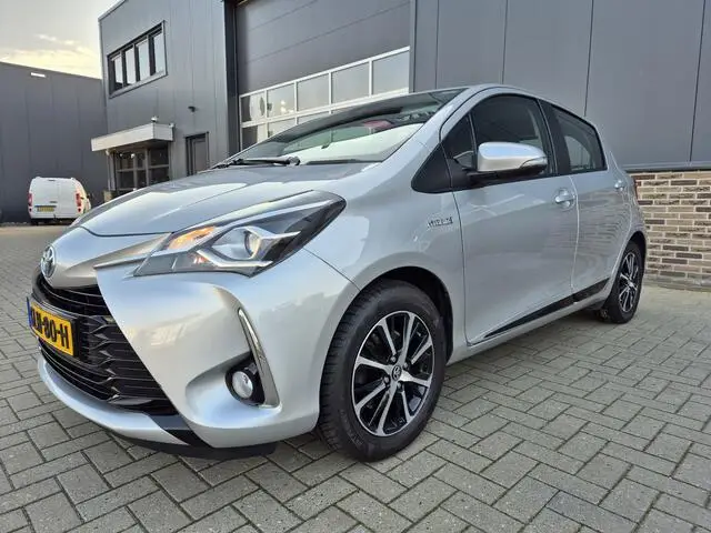 Photo 1 : Toyota Yaris 2018 Hybride