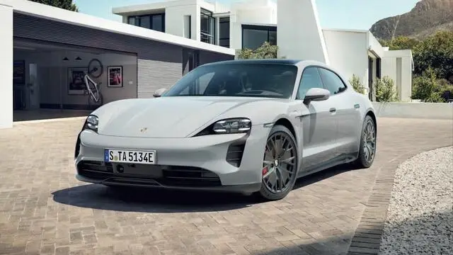 Photo 1 : Porsche Taycan 2022 Electric