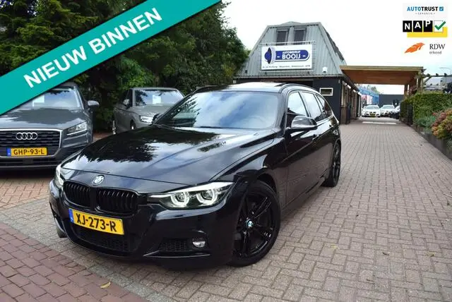 Photo 1 : Bmw Serie 3 2019 Petrol