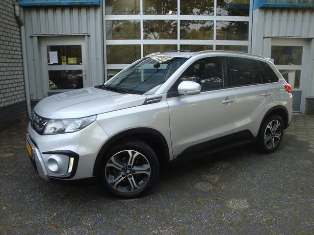 Photo 1 : Suzuki Vitara 2018 Essence