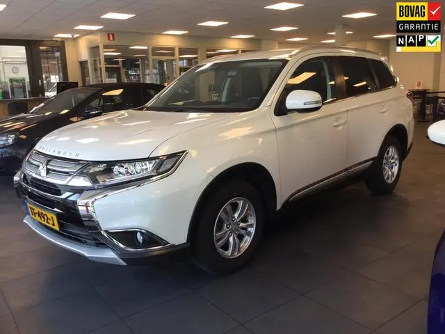 Photo 1 : Mitsubishi Outlander 2018 Essence