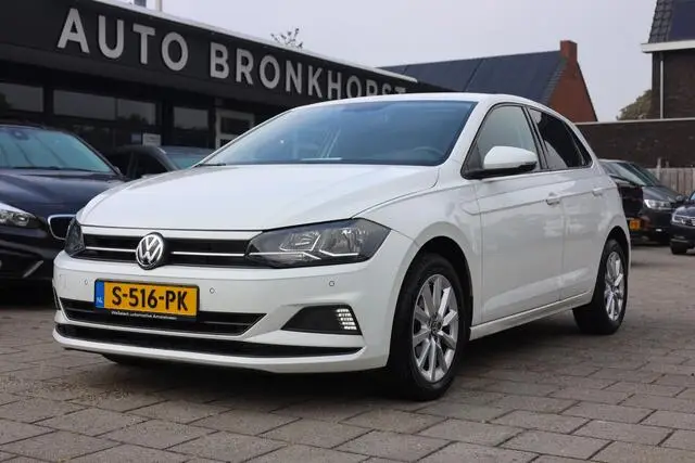 Photo 1 : Volkswagen Polo 2018 Essence