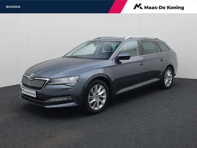 Photo 1 : Skoda Superb 2021 Hybrid