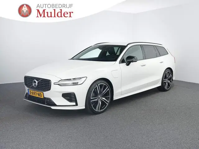 Photo 1 : Volvo V60 2020 Hybride