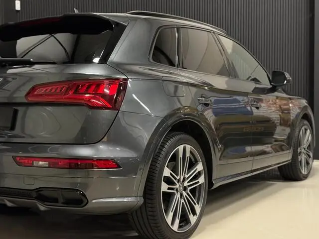 Photo 1 : Audi Q5 2017 Essence