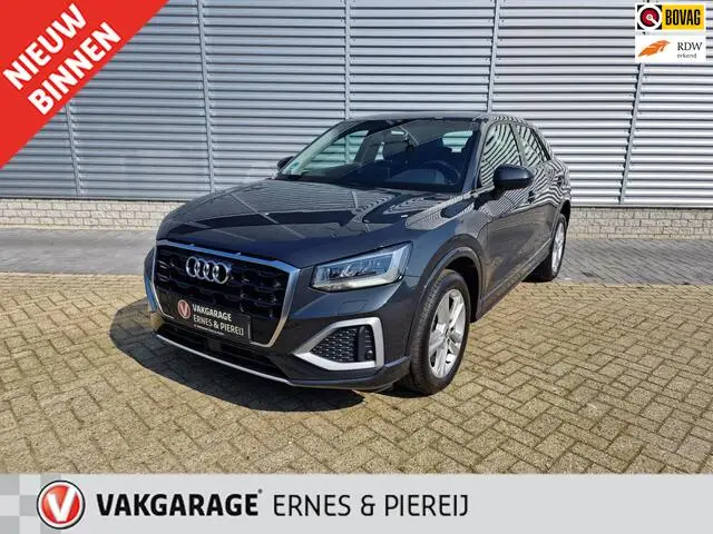 Photo 1 : Audi Q2 2021 Petrol