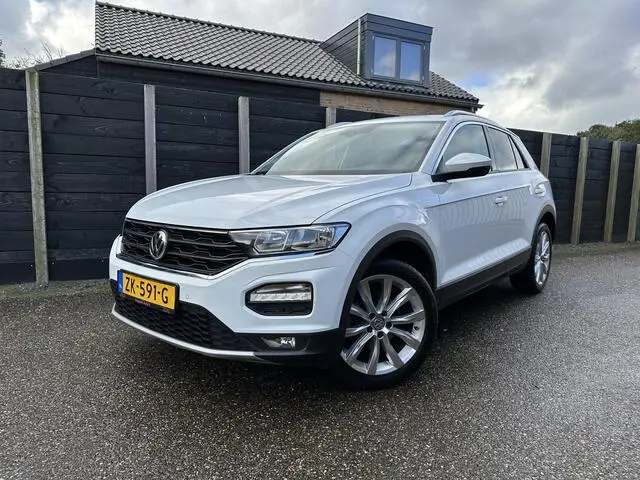 Photo 1 : Volkswagen T-roc 2019 Essence