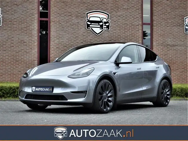 Photo 1 : Tesla Model Y 2022 Électrique