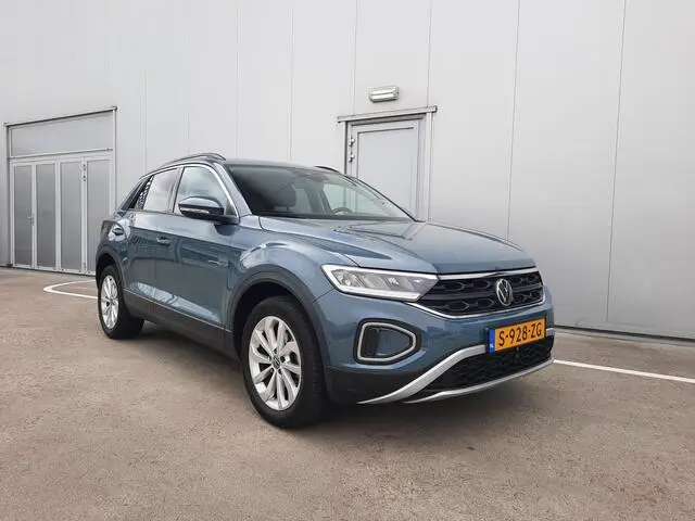 Photo 1 : Volkswagen T-roc 2023 Petrol