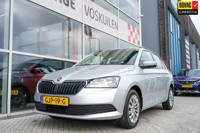 Photo 1 : Skoda Fabia 2022 Petrol