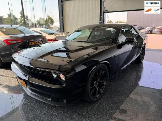 Photo 1 : Dodge Challenger 2017 Petrol