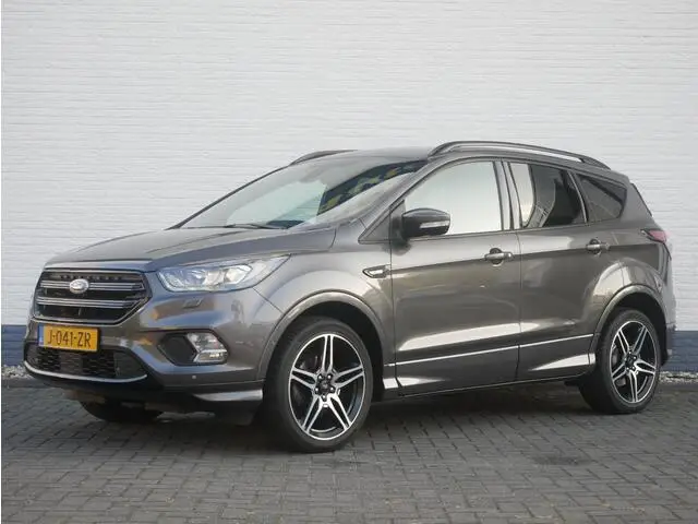 Photo 1 : Ford Kuga 2017 Petrol