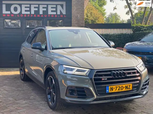 Photo 1 : Audi Q5 2018 Petrol