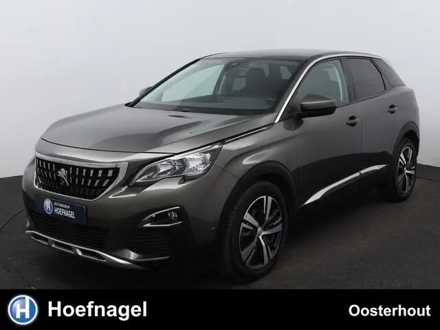 Photo 1 : Peugeot 3008 2017 Essence