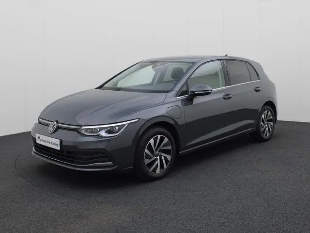 Photo 1 : Volkswagen Golf 2023 Hybrid