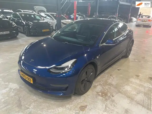 Photo 1 : Tesla Model 3 2020 Électrique