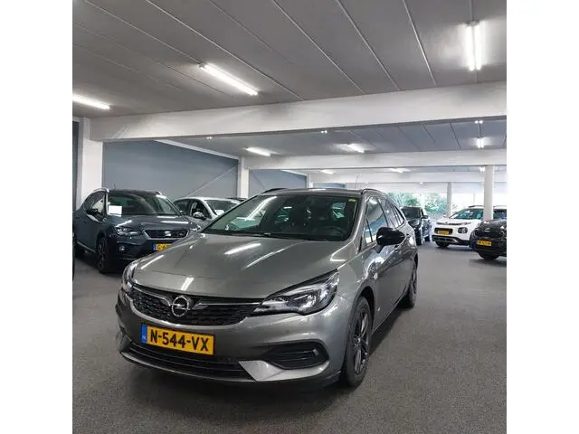 Photo 1 : Opel Astra 2022 Essence