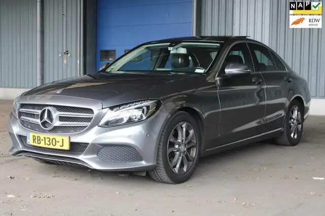 Photo 1 : Mercedes-benz Classe C 2017 Petrol