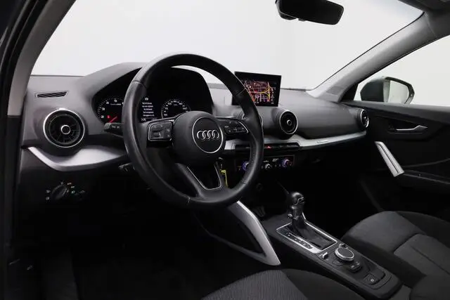 Photo 1 : Audi Q2 2020 Petrol