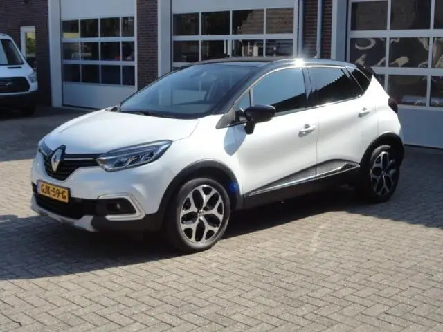 Photo 1 : Renault Captur 2019 Petrol