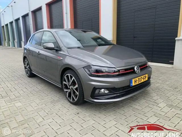 Photo 1 : Volkswagen Polo 2018 Petrol