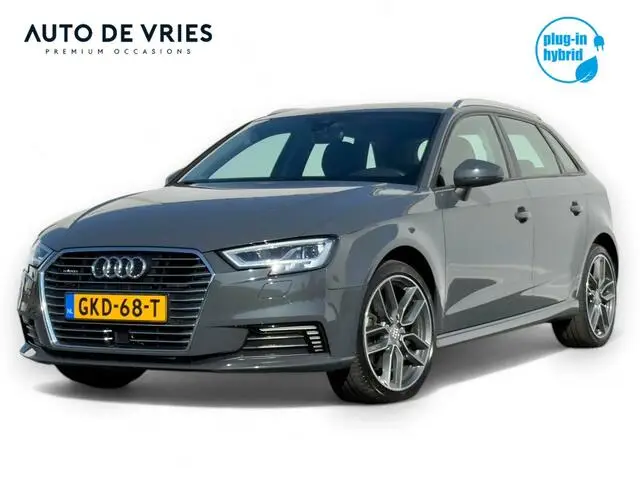 Photo 1 : Audi A3 2020 Hybrid