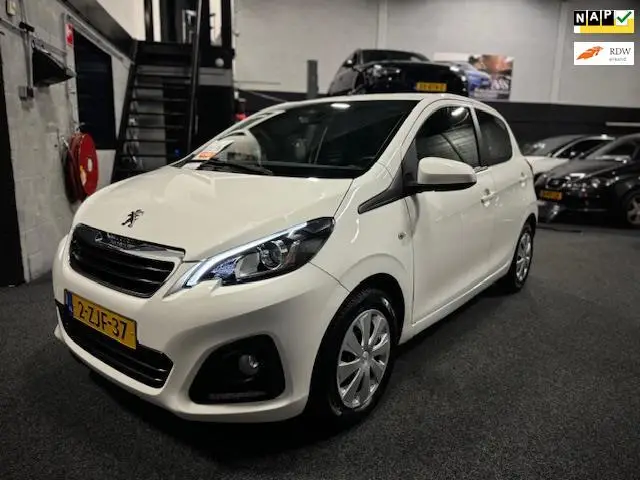 Photo 1 : Peugeot 108 2015 Petrol