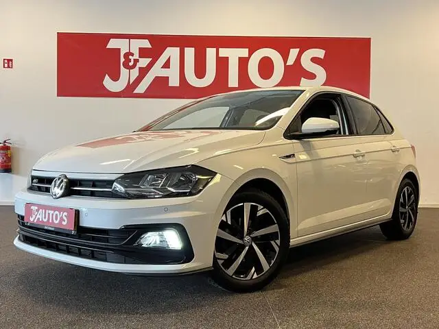 Photo 1 : Volkswagen Polo 2018 Petrol