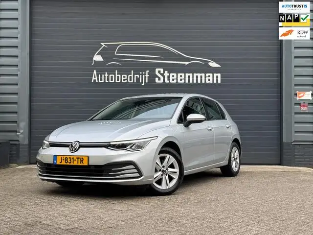 Photo 1 : Volkswagen Golf 2020 Essence