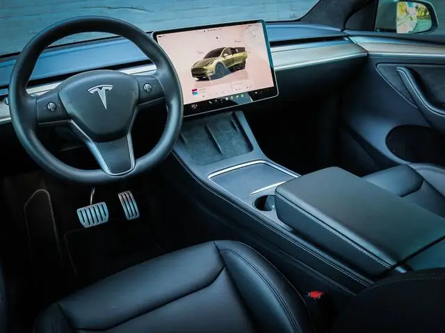 Photo 1 : Tesla Model Y 2022 Electric