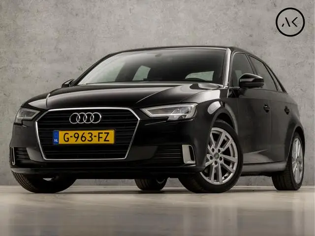 Photo 1 : Audi A3 2019 Essence