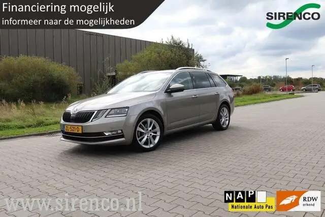 Photo 1 : Skoda Octavia 2019 Petrol