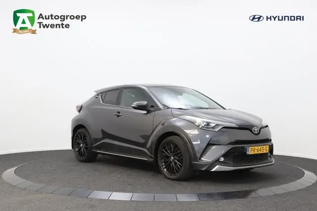 Photo 1 : Toyota C-hr 2017 Petrol