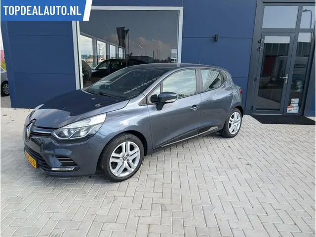 Photo 1 : Renault Clio 2017 Essence