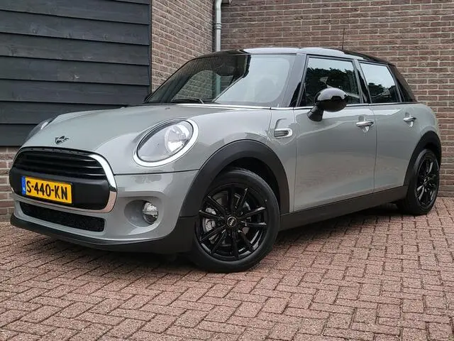 Photo 1 : Mini One 2019 Petrol