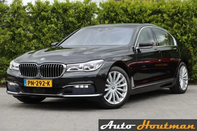 Photo 1 : Bmw Serie 7 2016 Petrol