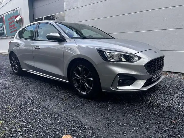 Photo 1 : Ford Focus 2019 Petrol