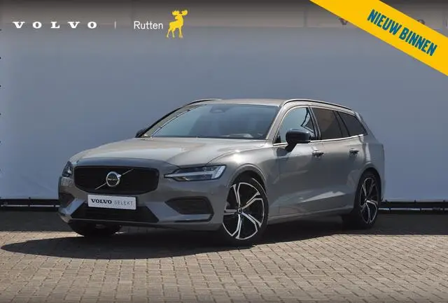 Photo 1 : Volvo V60 2024 Hybride