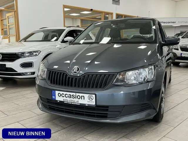 Photo 1 : Skoda Fabia 2016 Essence