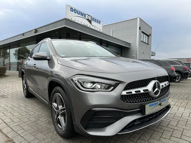 Photo 1 : Mercedes-benz Classe Gla 2023 Hybride