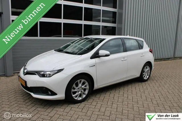 Photo 1 : Toyota Auris 2017 Hybrid