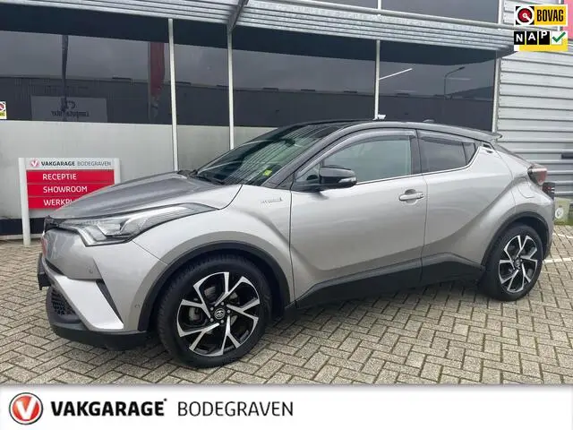 Photo 1 : Toyota C-hr 2017 Hybride