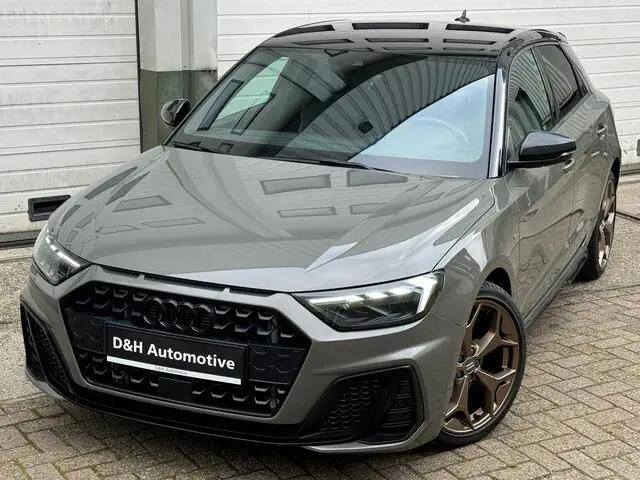 Photo 1 : Audi A1 2019 Petrol